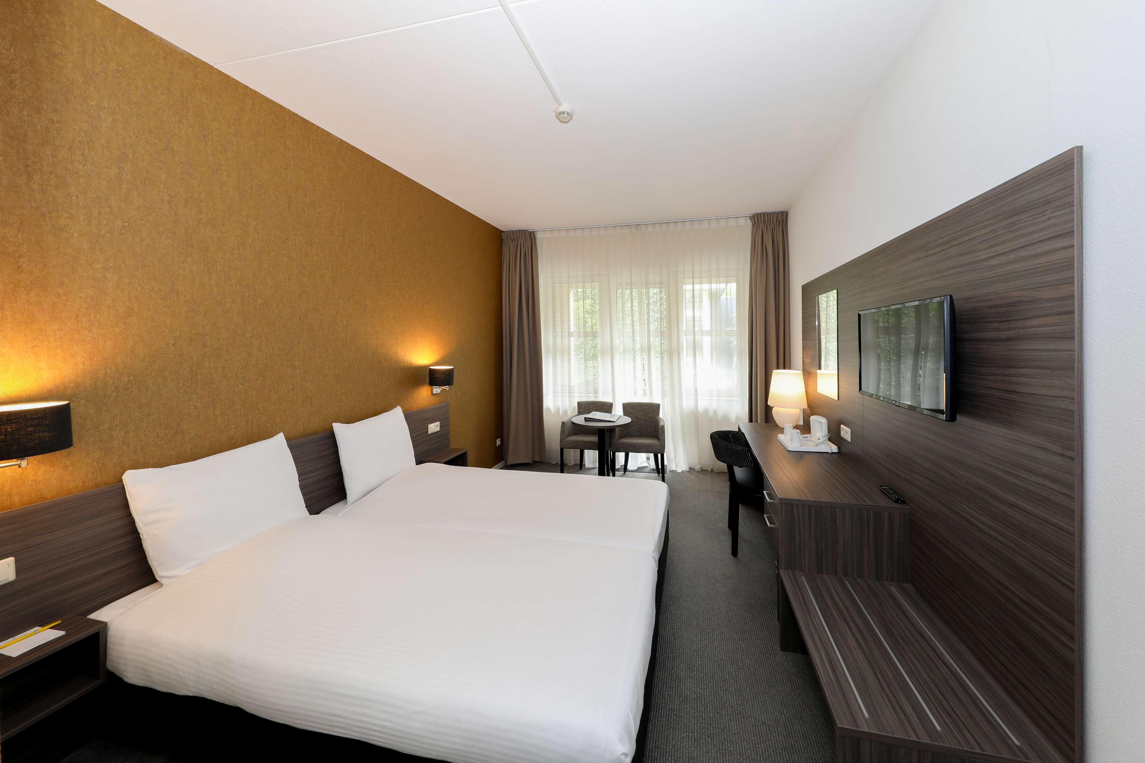 Hotel Golden Tulip Ampt 4*