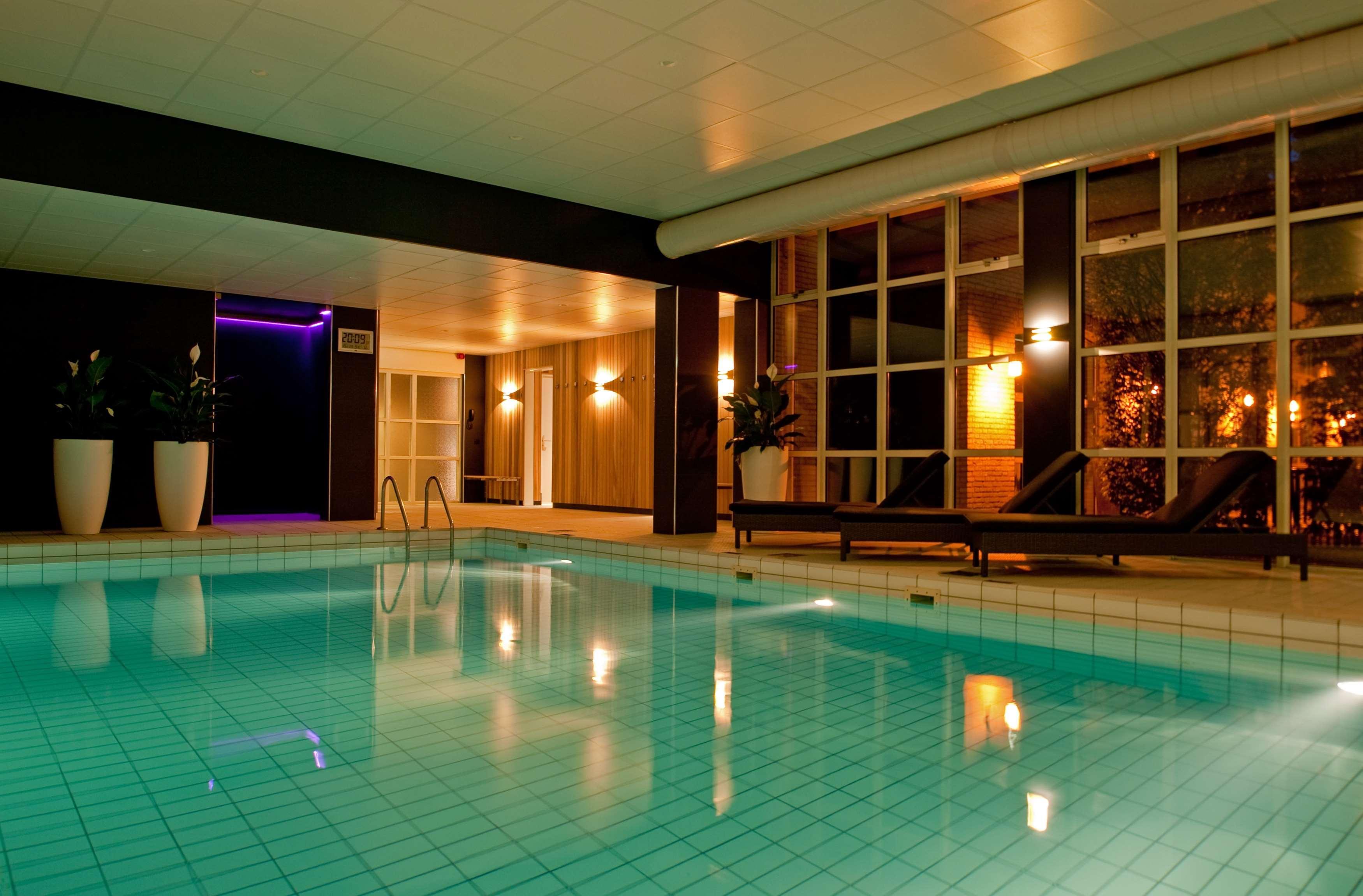 Hotel Golden Tulip Ampt 4*