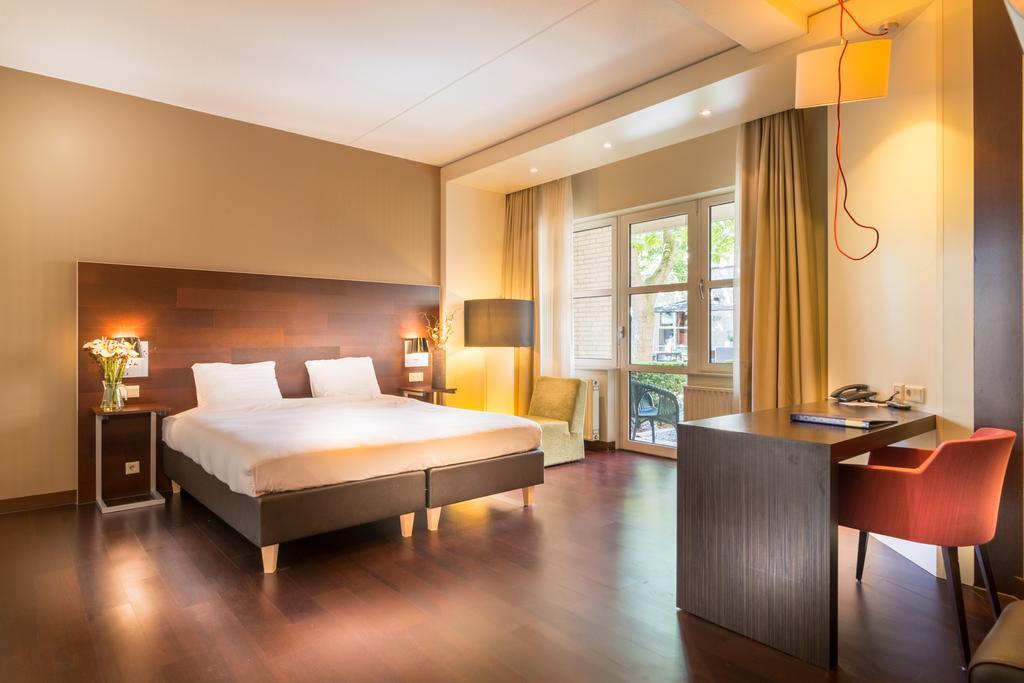 Hotel Golden Tulip Ampt 4*